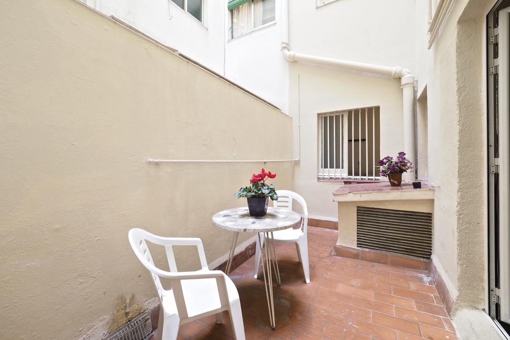 Hostal Elkano Barcelona Exterior photo